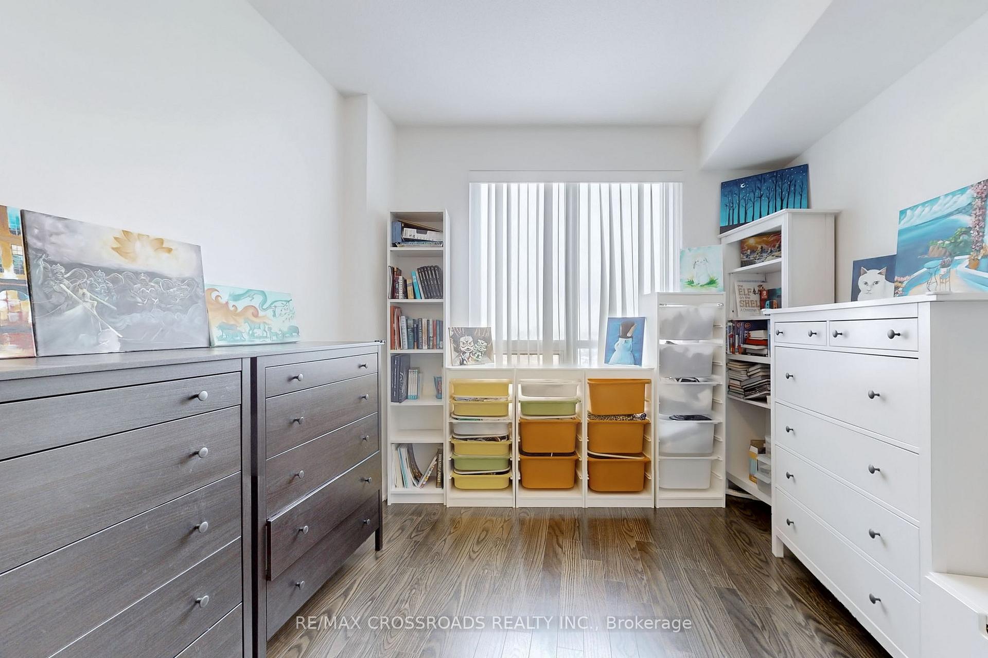Photo 12 of Unit 2408, 7171 Yonge Street, Markham, Thornhill — HOMEH