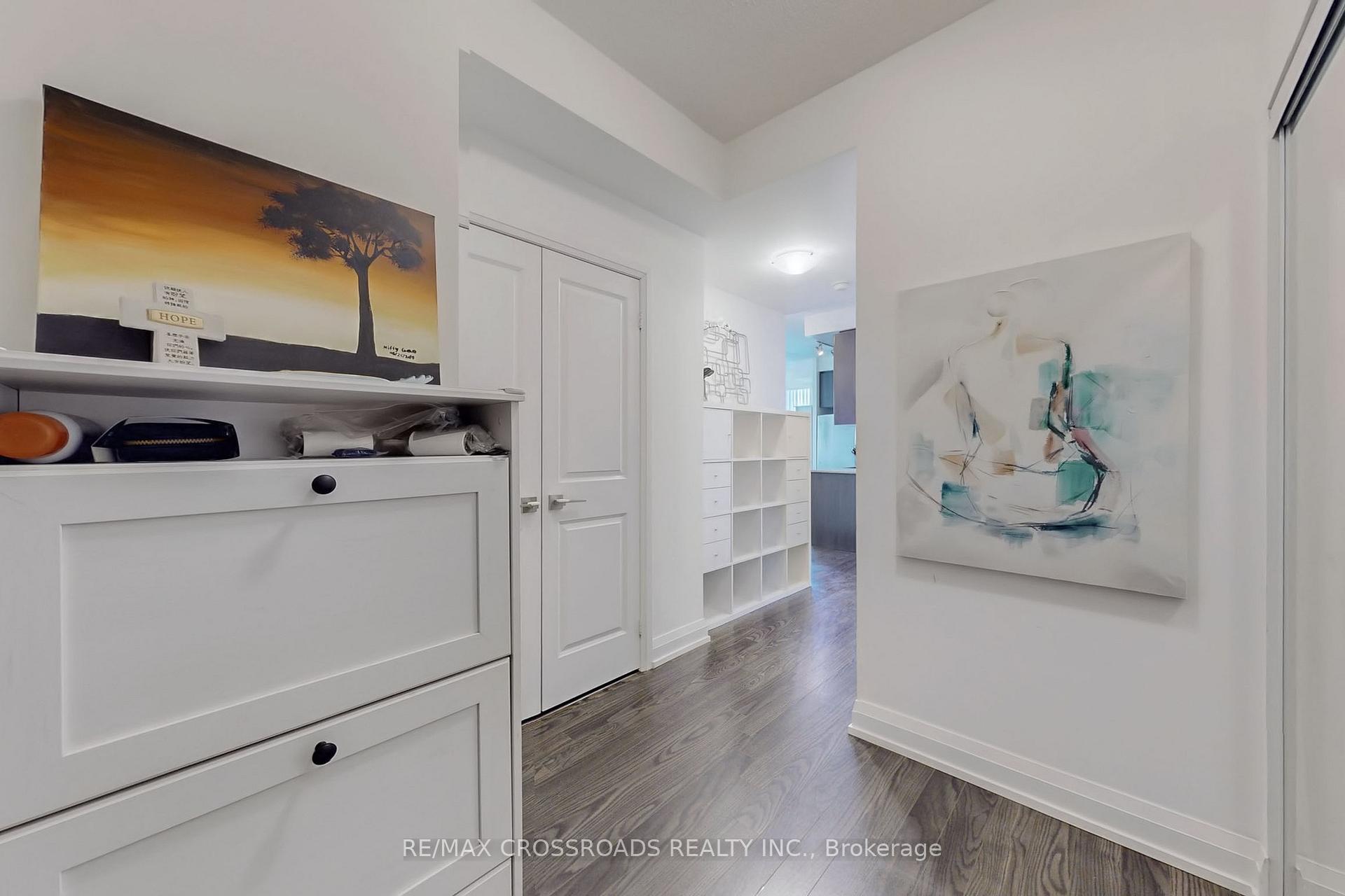 Photo 16 of Unit 2408, 7171 Yonge Street, Markham, Thornhill — HOMEH