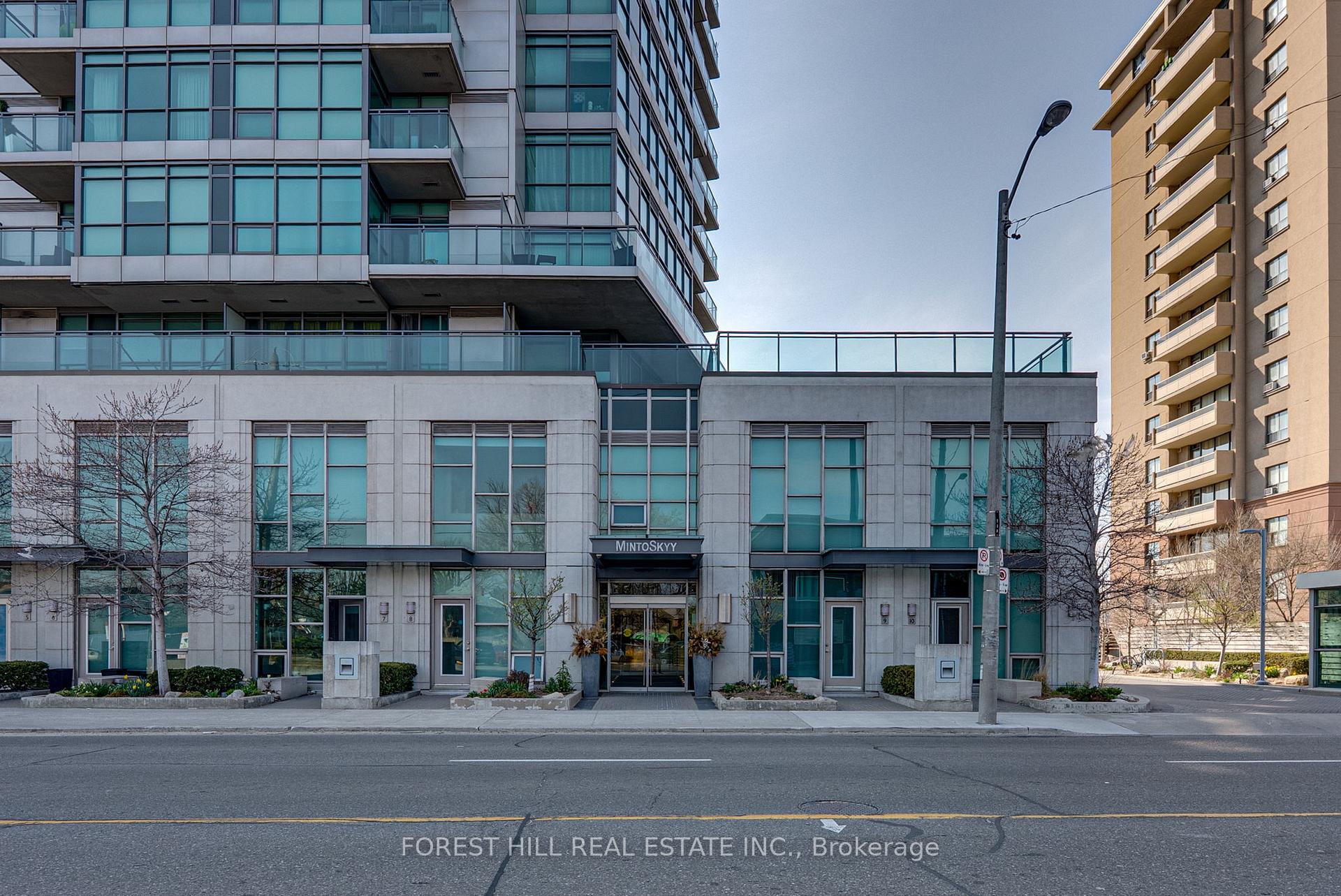 Photo 2 of Unit 1703, 1048 Broadview Avenue, Toronto, Broadview North — HOMEH
