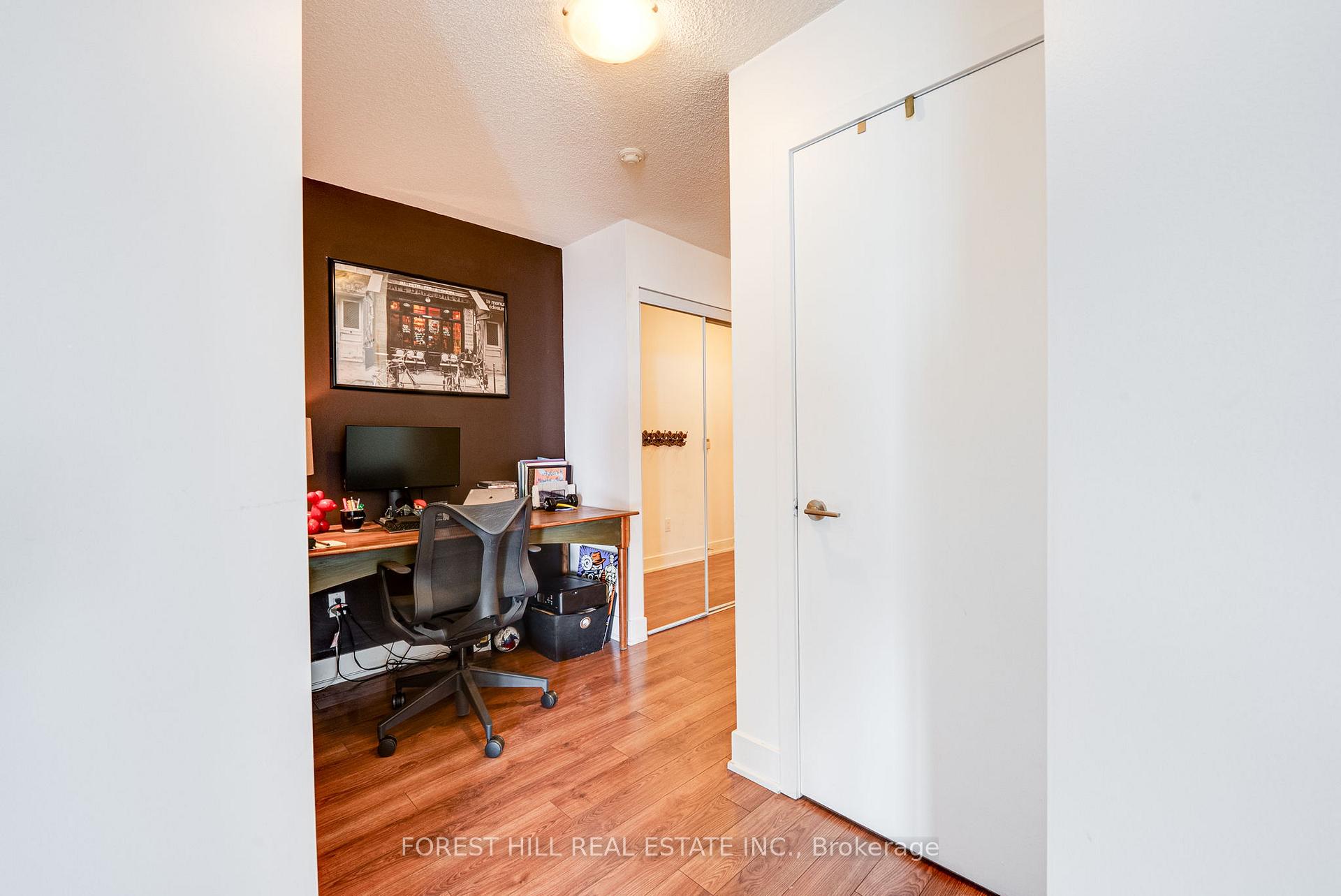 Photo 8 of Unit 1703, 1048 Broadview Avenue, Toronto, Broadview North — HOMEH
