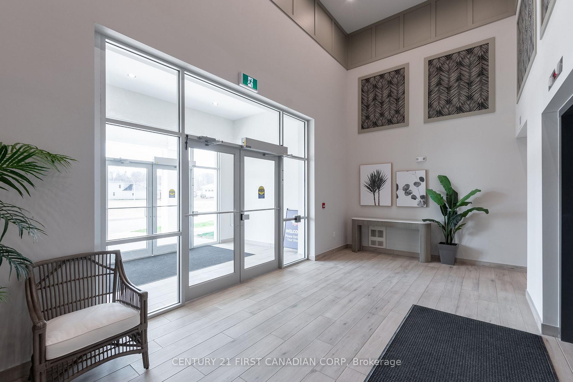 Photo 3 of Unit 415, 100 The Promenade, Central Elgin, Rural Central Elgin — HOMEH