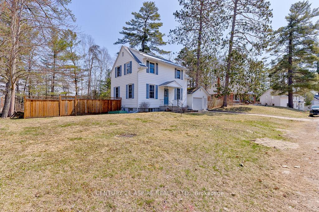Photo 2 of 18 Wolfe Avenue, Deep River — HOMEH