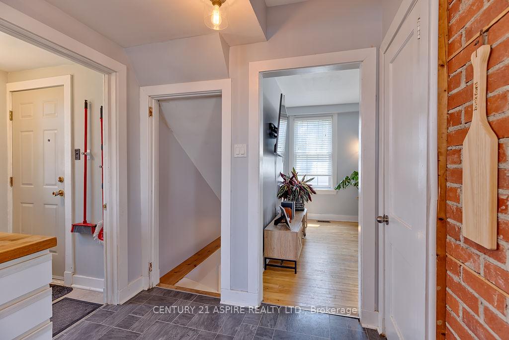 Photo 13 of 18 Wolfe Avenue, Deep River — HOMEH