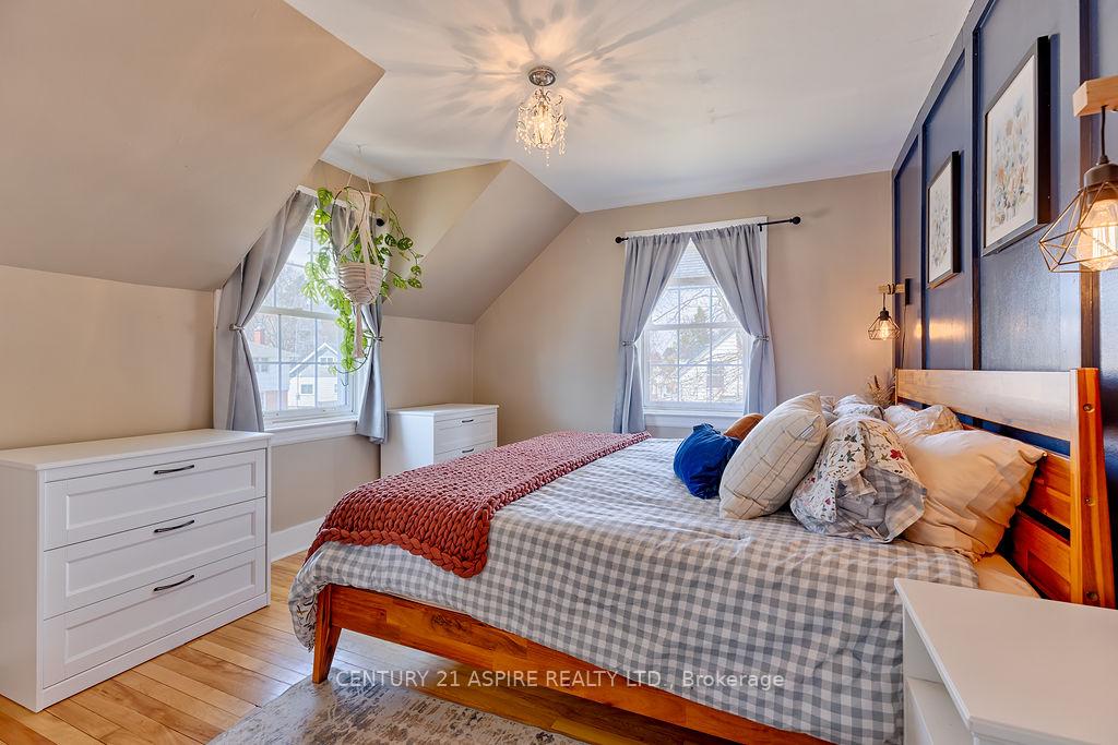 Photo 23 of 18 Wolfe Avenue, Deep River — HOMEH