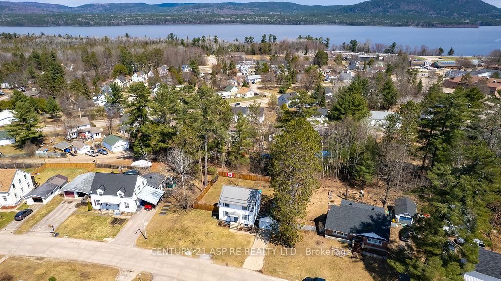 Photo 32 of 18 Wolfe Avenue, Deep River — HOMEH