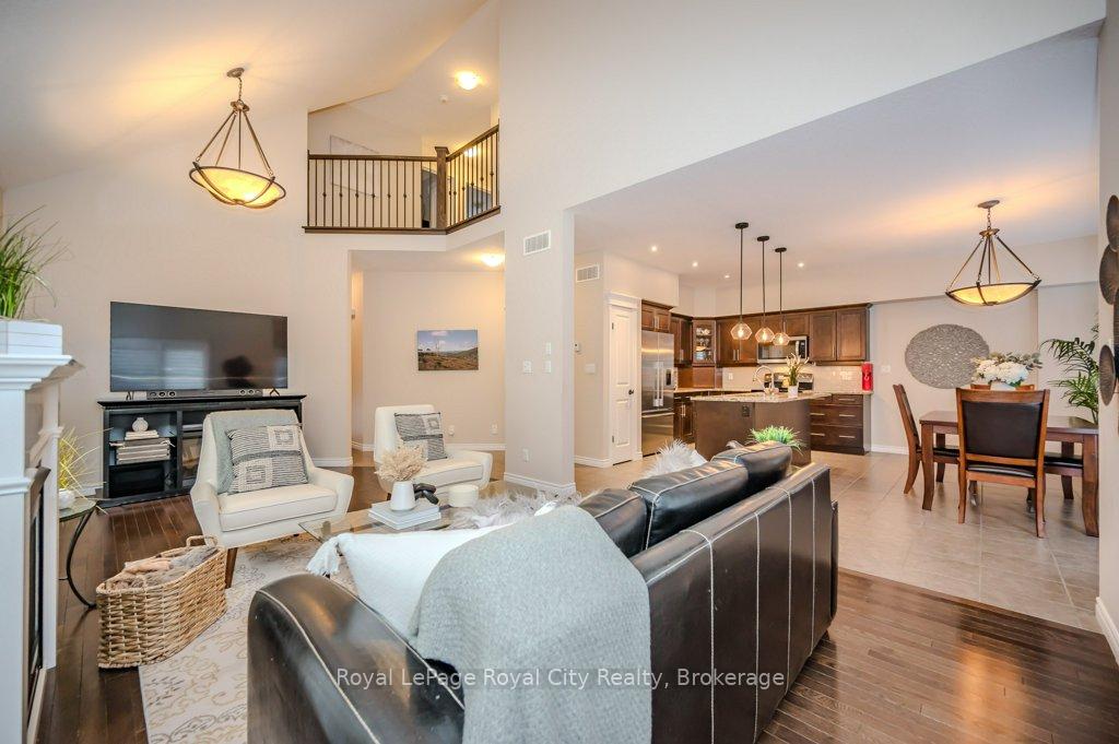 Photo 4 of Unit 7, 146 Downey Road, Guelph, Kortright Hills — HOMEH