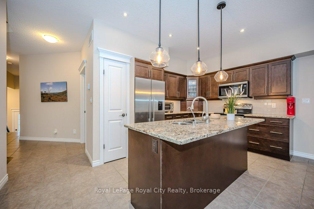 Photo 7 of Unit 7, 146 Downey Road, Guelph, Kortright Hills — HOMEH