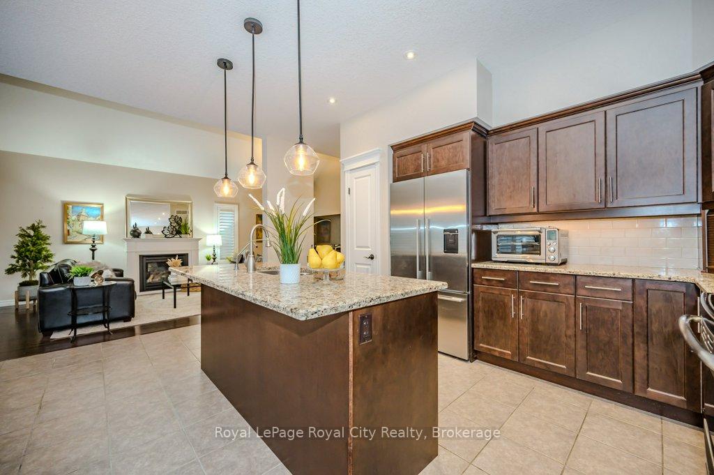 Photo 9 of Unit 7, 146 Downey Road, Guelph, Kortright Hills — HOMEH