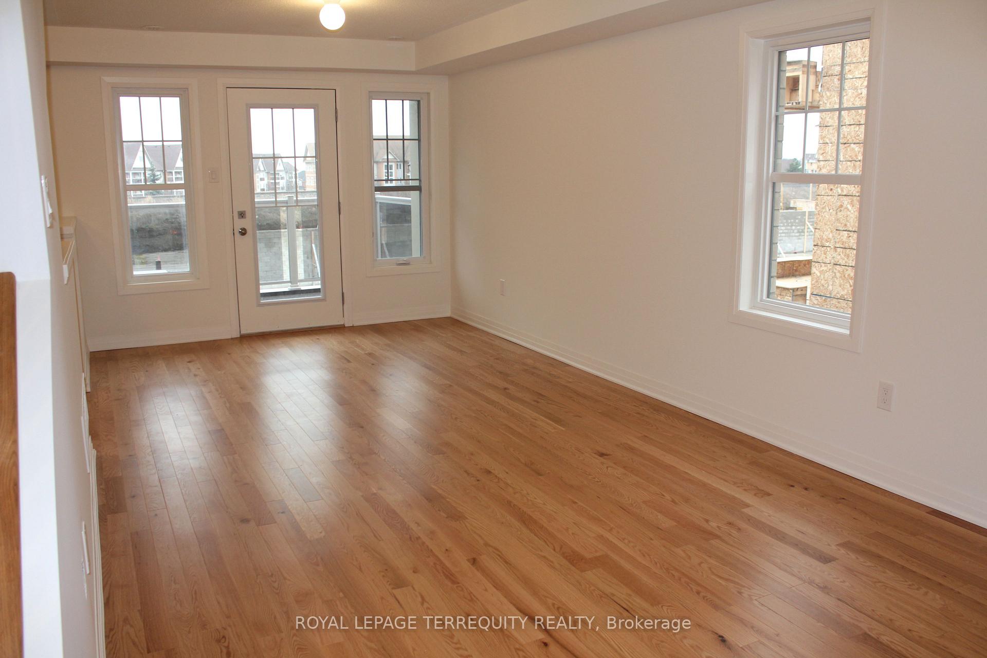 Photo 7 of 232 Lord Elgin Way, Clarington, Bowmanville — HOMEH