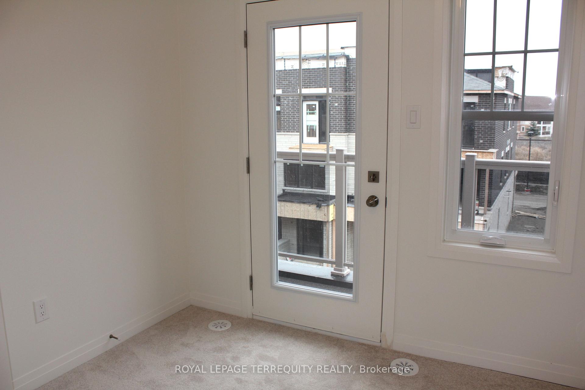 Photo 14 of 232 Lord Elgin Way, Clarington, Bowmanville — HOMEH