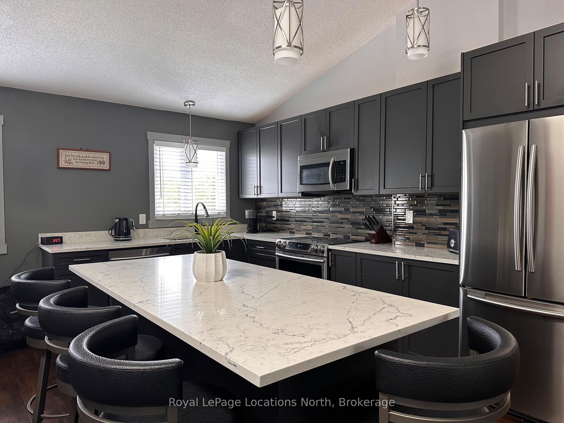 Photo 3 of Unit 70, 149 Fairway Crescent, Collingwood — HOMEH