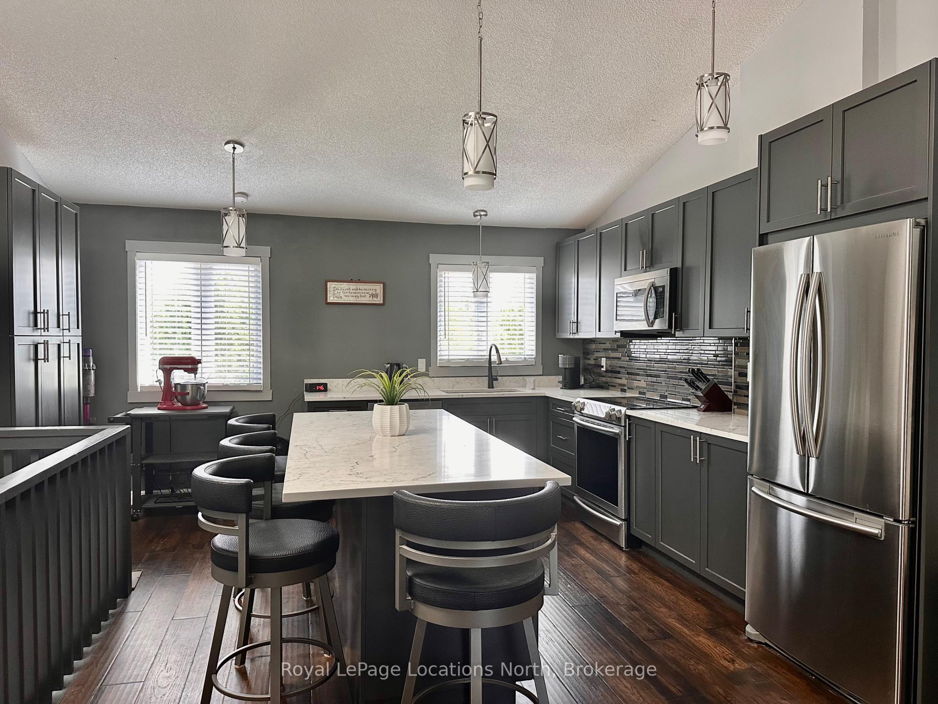 Photo 5 of Unit 70, 149 Fairway Crescent, Collingwood — HOMEH