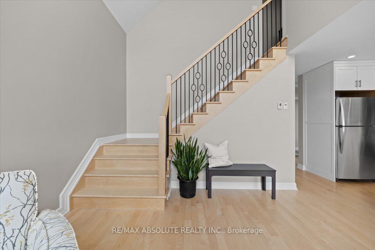 Photo 2 of 304 Riverwood Drive, Ottawa, Woodlawn/Maclarens Landing/Kilmaurs — HOMEH