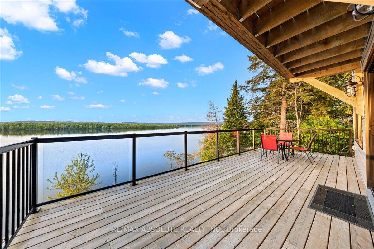 Photo 11 of 304 Riverwood Drive, Ottawa, Woodlawn/Maclarens Landing/Kilmaurs — HOMEH