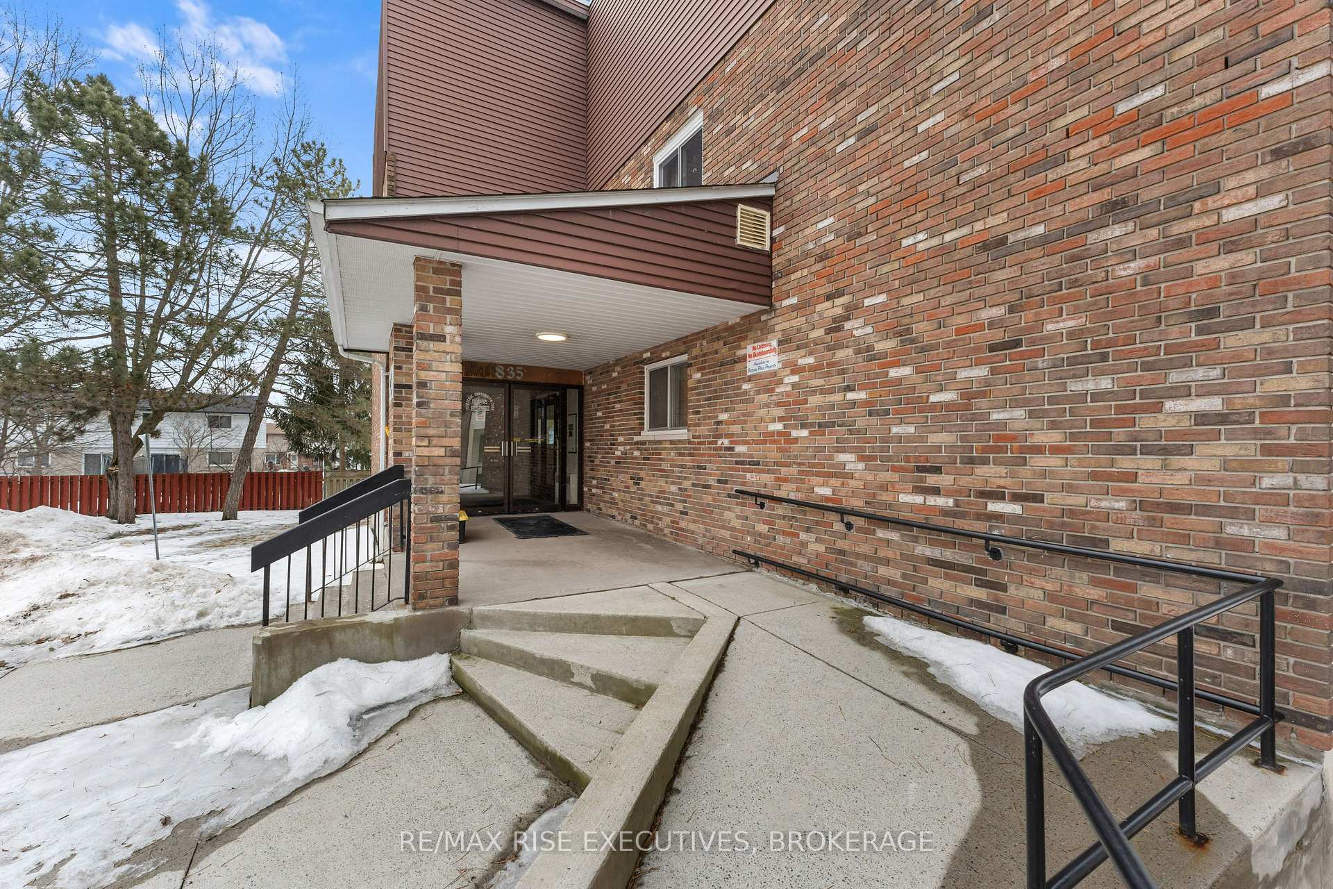 Photo 3 of Unit 206, 835 Milford Drive, Kingston, North of Taylor-Kidd Blvd — HOMEH