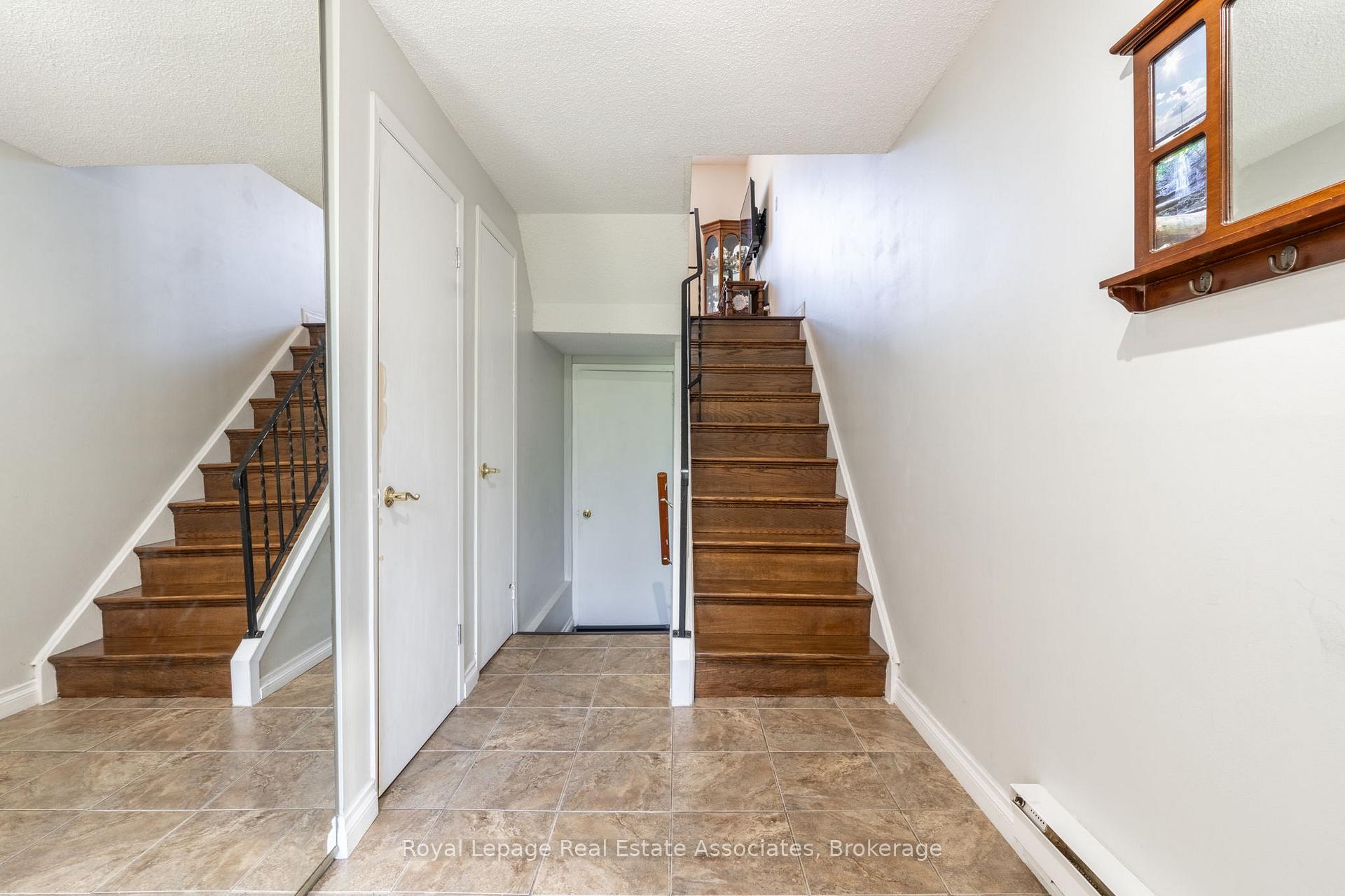 Photo 3 of Unit 41, 1250 Limeridge Road E, Hamilton, Trenholme — HOMEH