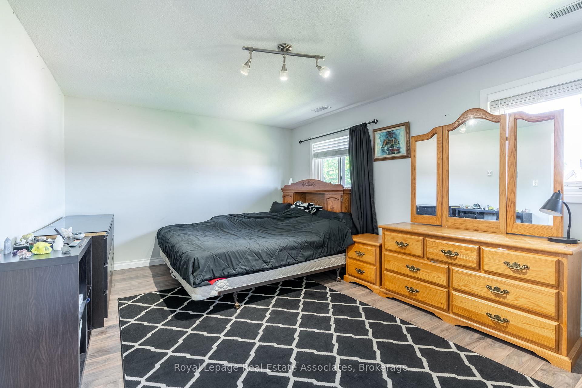 Photo 17 of Unit 41, 1250 Limeridge Road E, Hamilton, Trenholme — HOMEH