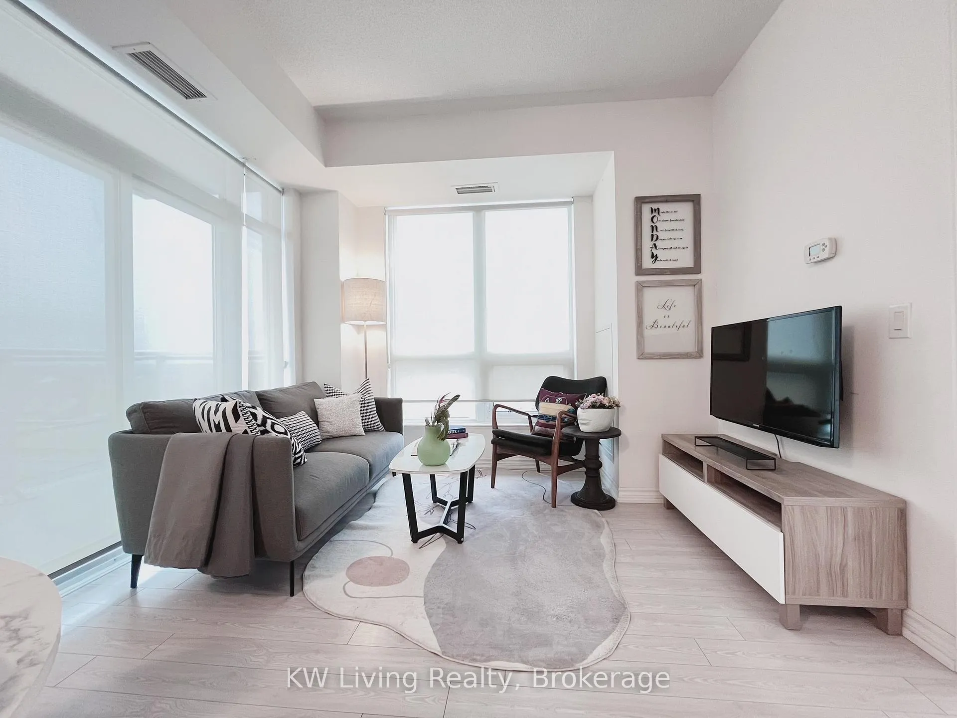 Photo 9 of Unit 706, 8323 Kennedy Road, Markham, Village Green-South Unionville — HOMEH