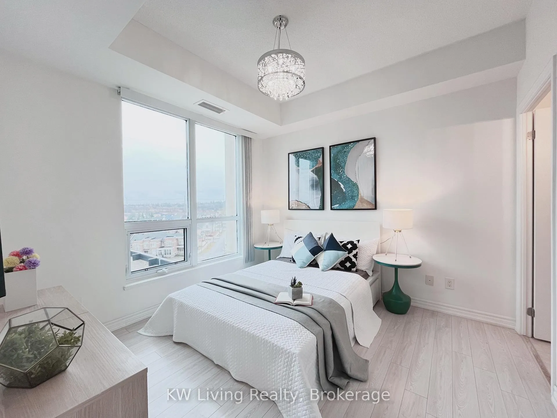 Photo 11 of Unit 706, 8323 Kennedy Road, Markham, Village Green-South Unionville — HOMEH