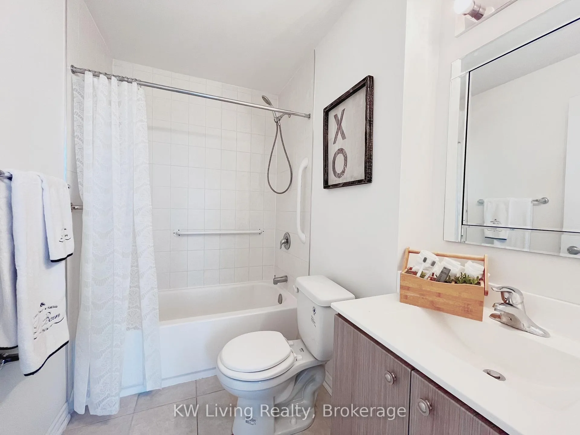 Photo 14 of Unit 706, 8323 Kennedy Road, Markham, Village Green-South Unionville — HOMEH