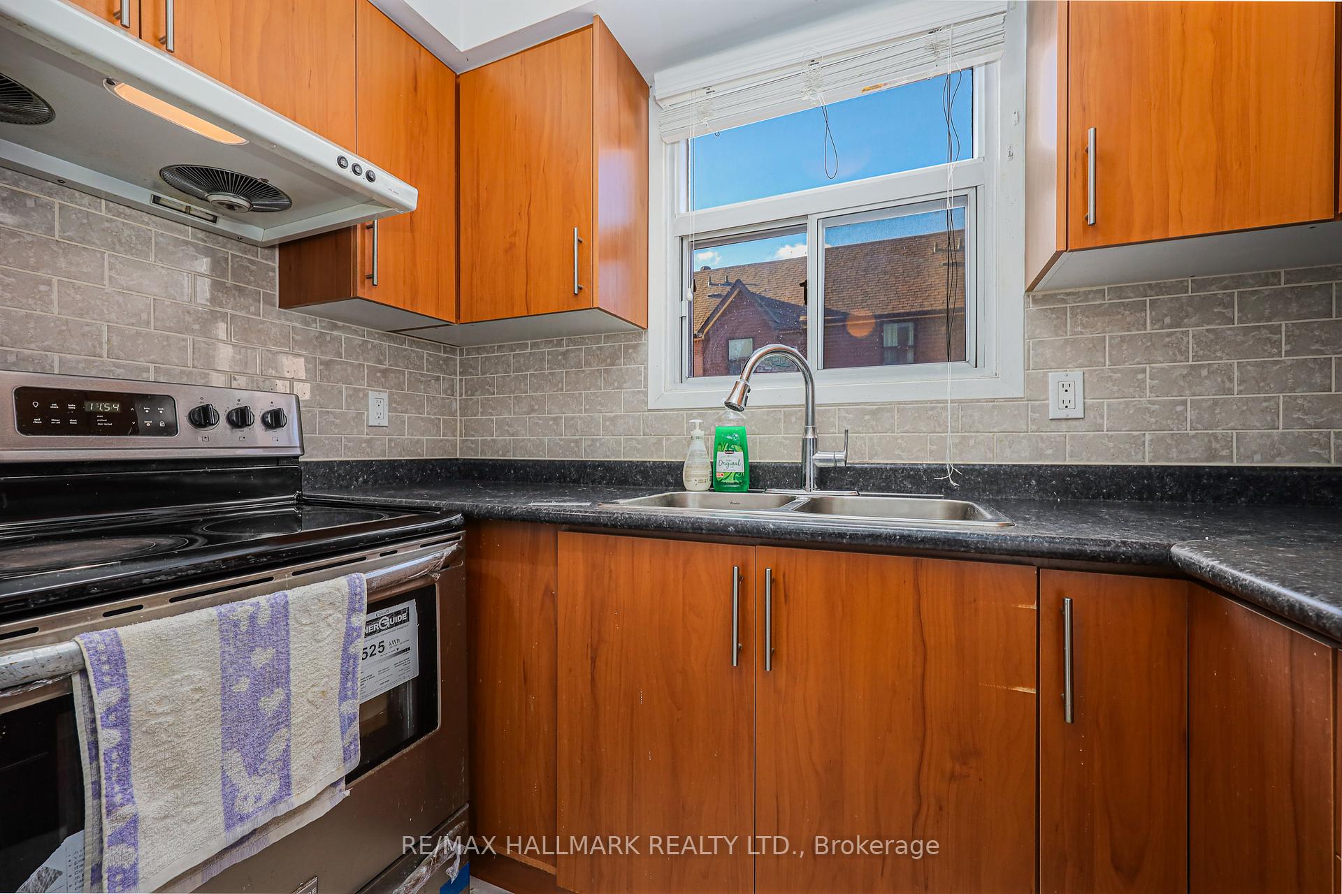 Photo 10 of Unit 67, 275 Broadview Avenue, Toronto, South Riverdale — HOMEH