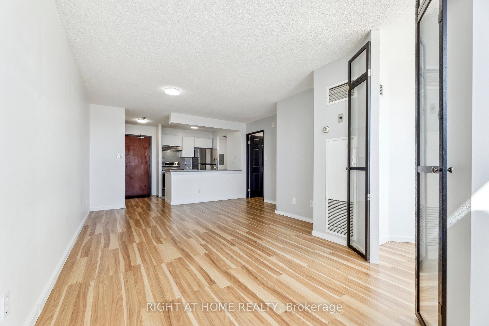 Photo 4 of Unit 1101, 1625 Pickering Parkway, Pickering, Village East — HOMEH