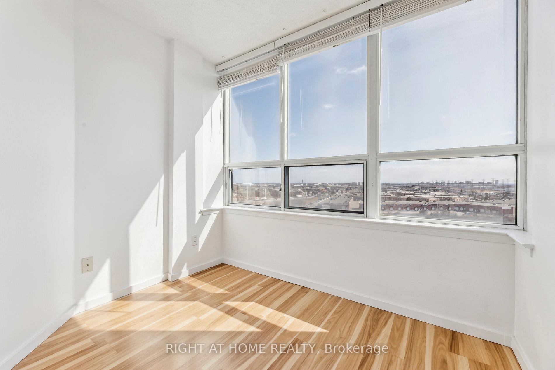 Photo 9 of Unit 1101, 1625 Pickering Parkway, Pickering, Village East — HOMEH