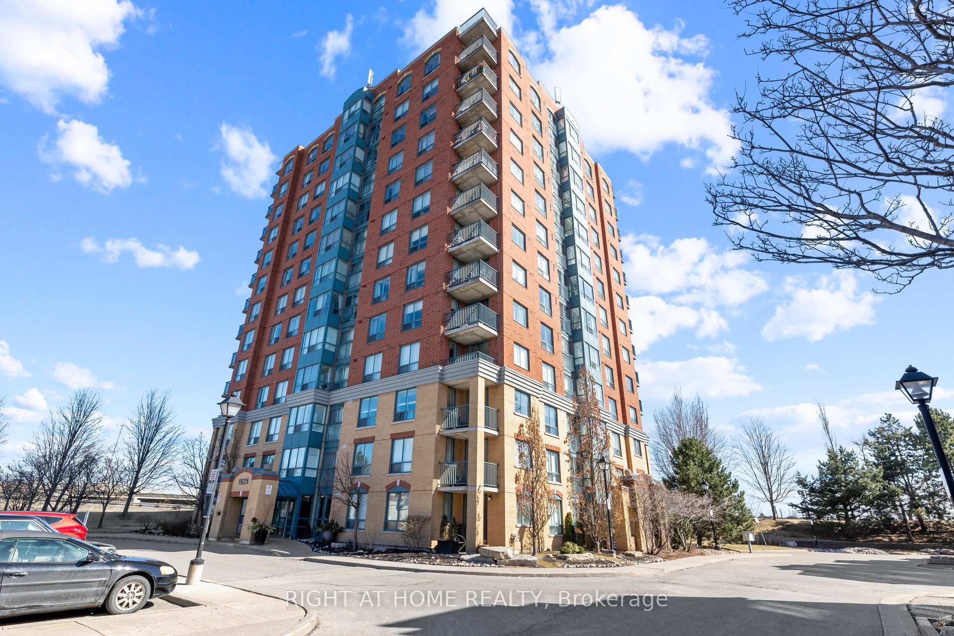 Photo 15 of Unit 1101, 1625 Pickering Parkway, Pickering, Village East — HOMEH