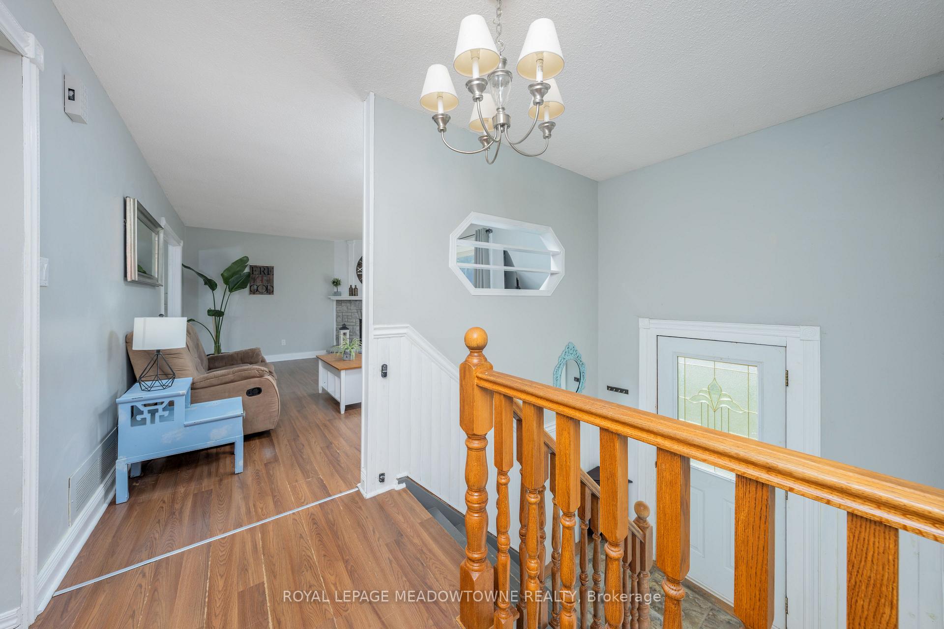 Photo 4 of 22 Douglas Crescent, Erin, Rural Erin — HOMEH