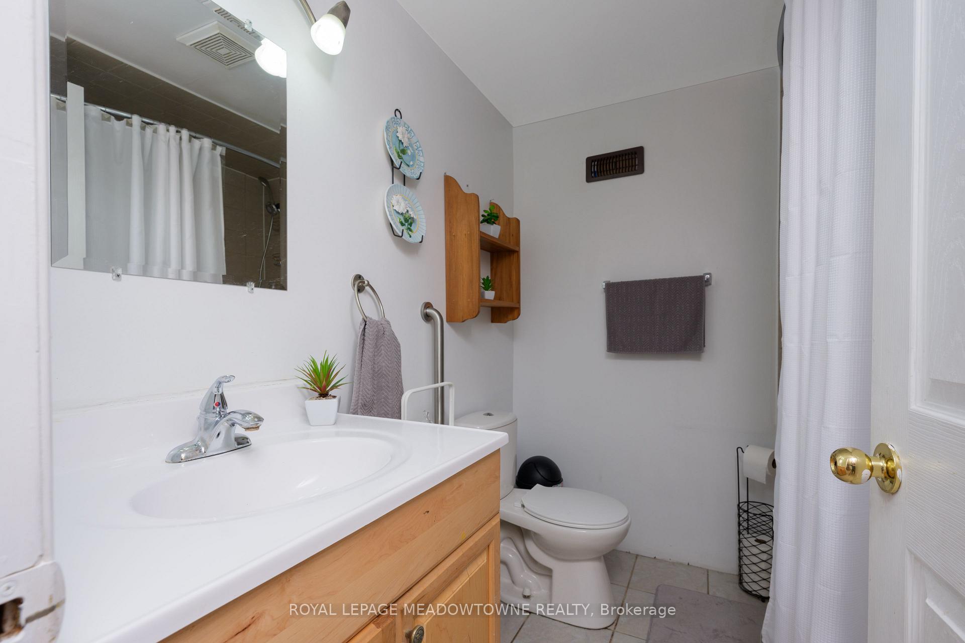 Photo 32 of 22 Douglas Crescent, Erin, Rural Erin — HOMEH