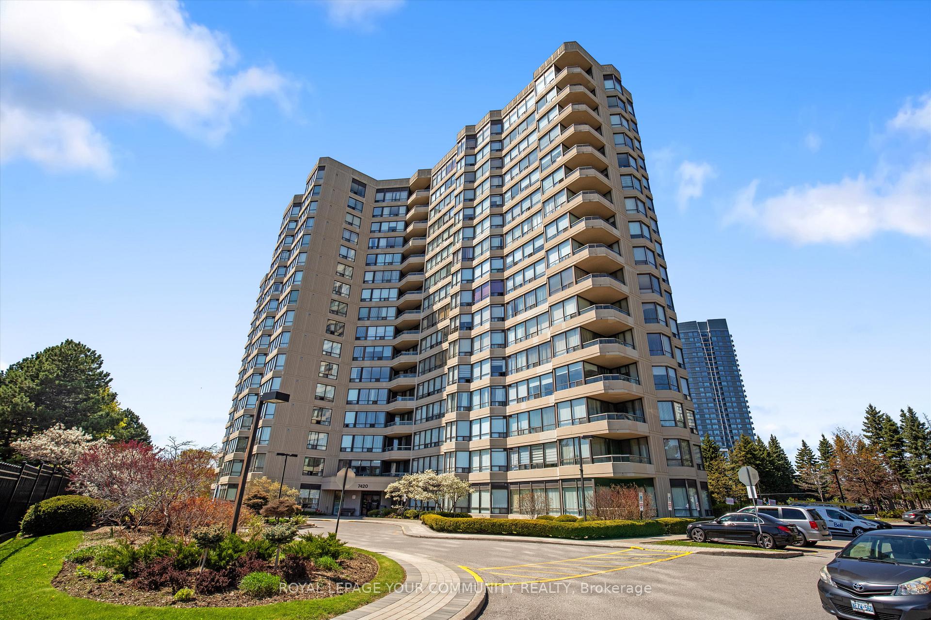 Front of Unit 503, 7420 Bathurst Street