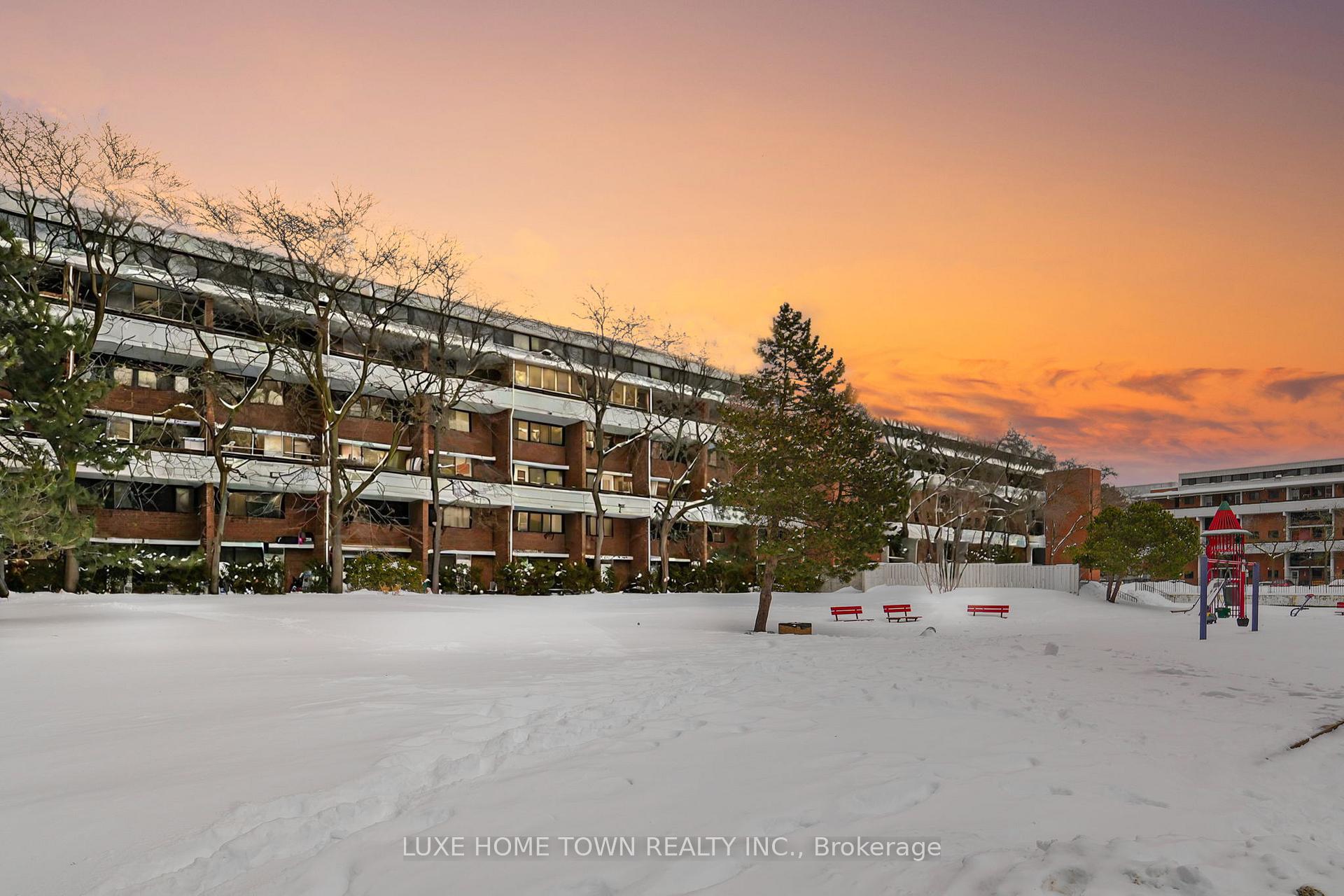 Photo 1 of Unit 121, 95 Leeward Glenway, Toronto, Flemingdon Park — HOMEH