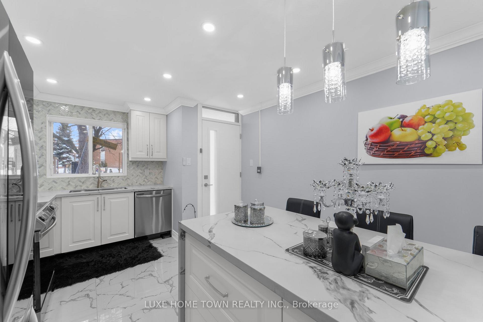 Photo 17 of Unit 121, 95 Leeward Glenway, Toronto, Flemingdon Park — HOMEH