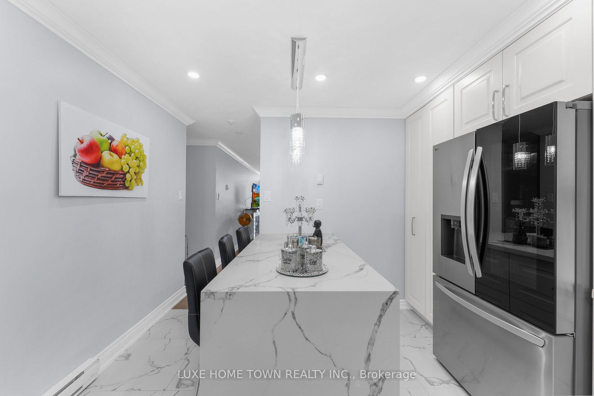 Photo 18 of Unit 121, 95 Leeward Glenway, Toronto, Flemingdon Park — HOMEH