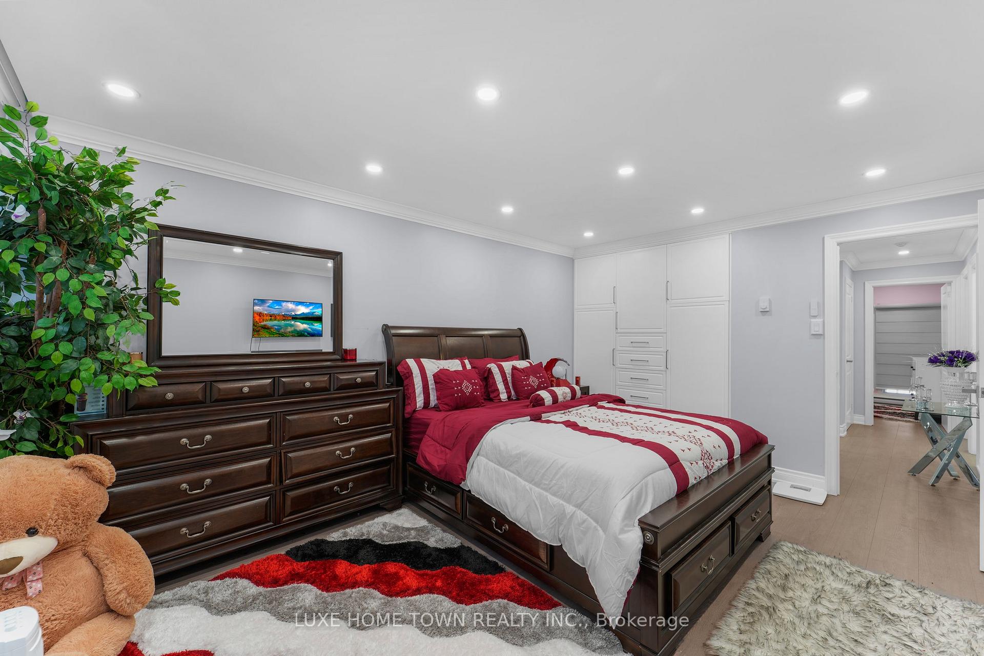 Photo 31 of Unit 121, 95 Leeward Glenway, Toronto, Flemingdon Park — HOMEH