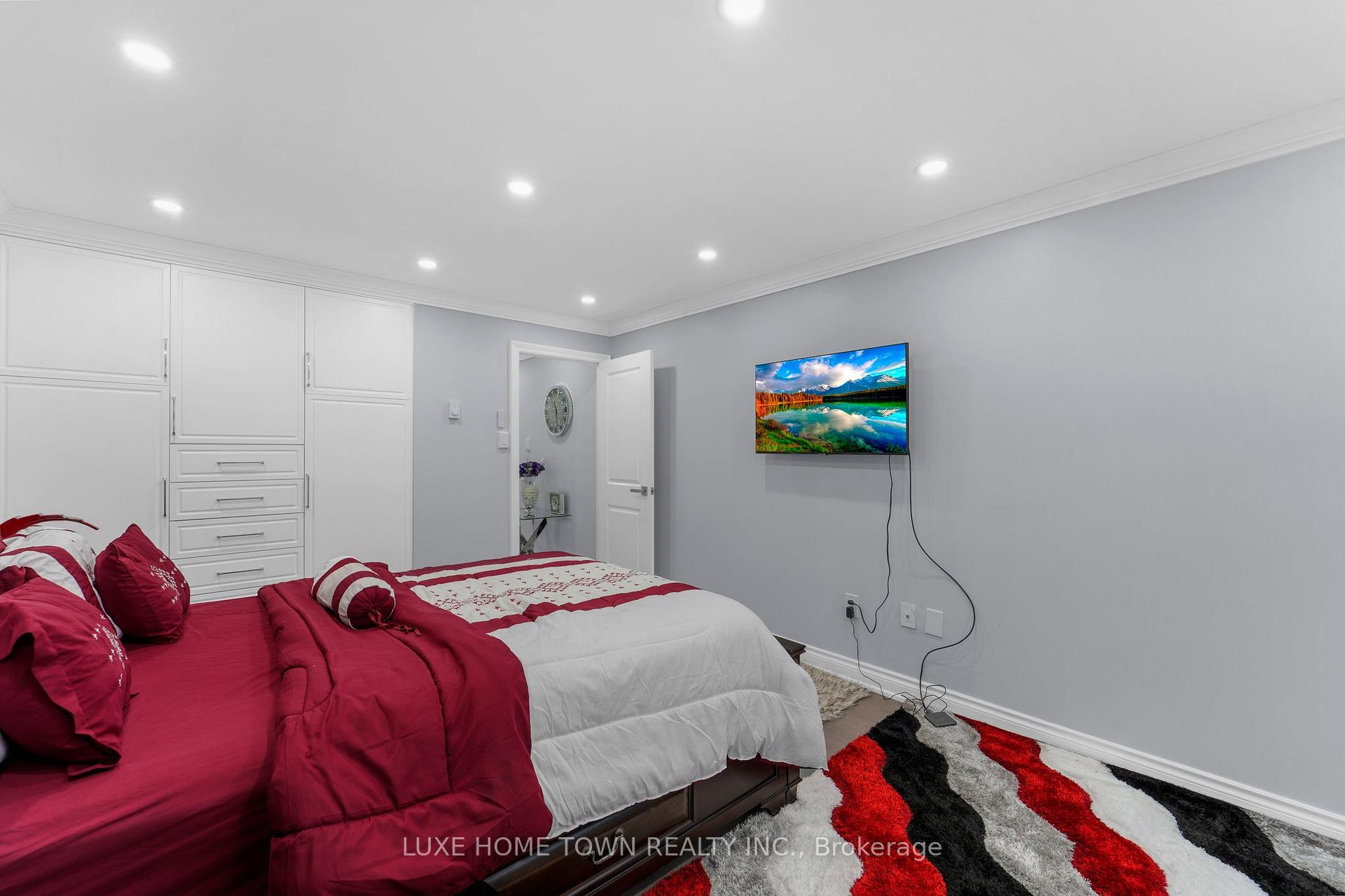 Photo 32 of Unit 121, 95 Leeward Glenway, Toronto, Flemingdon Park — HOMEH