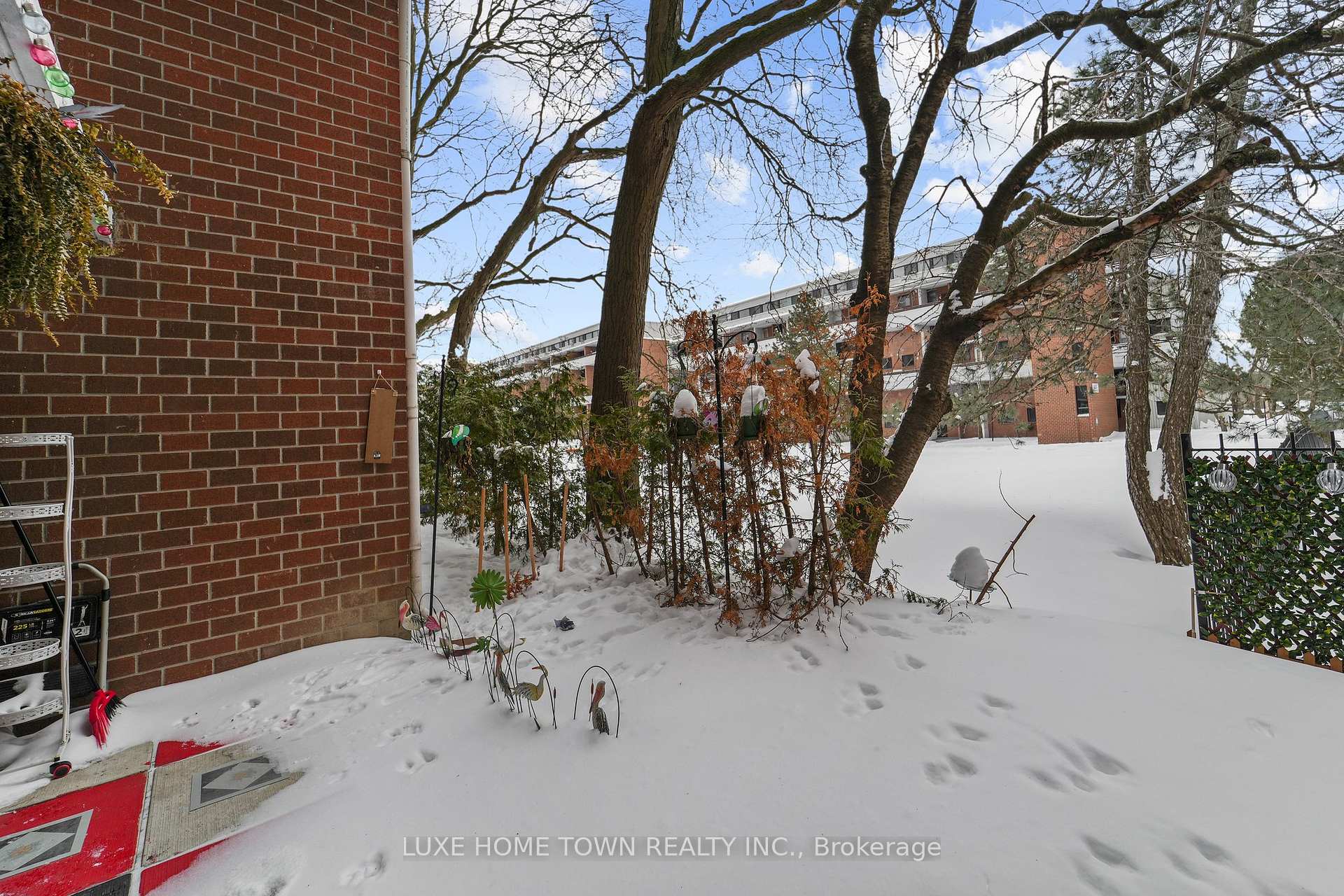 Photo 38 of Unit 121, 95 Leeward Glenway, Toronto, Flemingdon Park — HOMEH