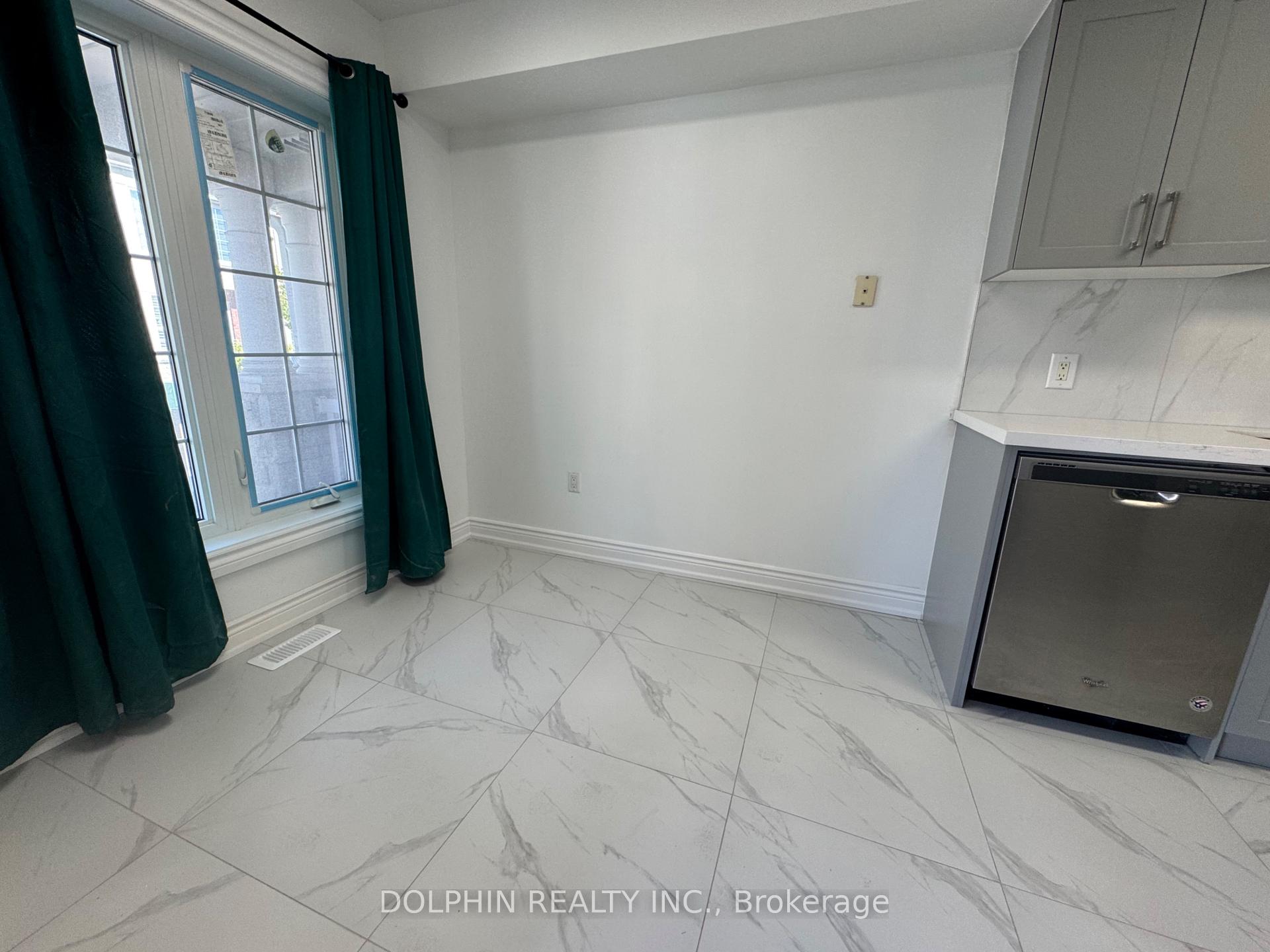 Photo 8 of 75 Torr Lane, Ajax, Central — HOMEH