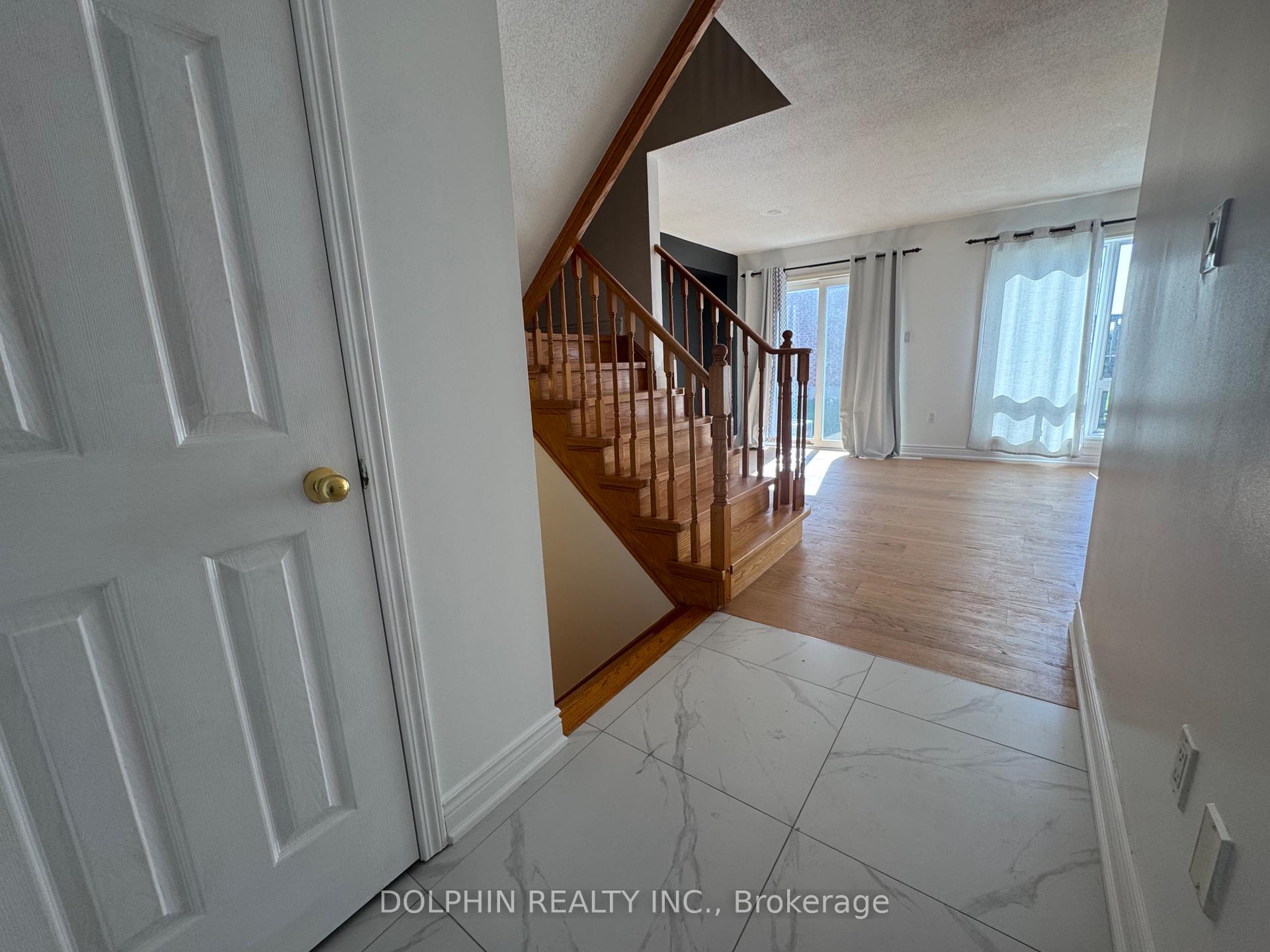 Photo 15 of 75 Torr Lane, Ajax, Central — HOMEH
