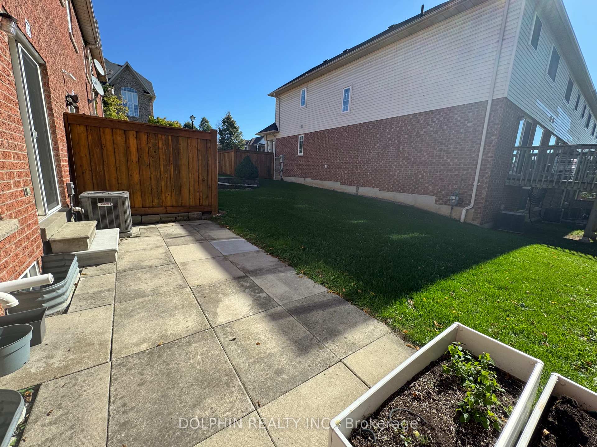 Photo 24 of 75 Torr Lane, Ajax, Central — HOMEH