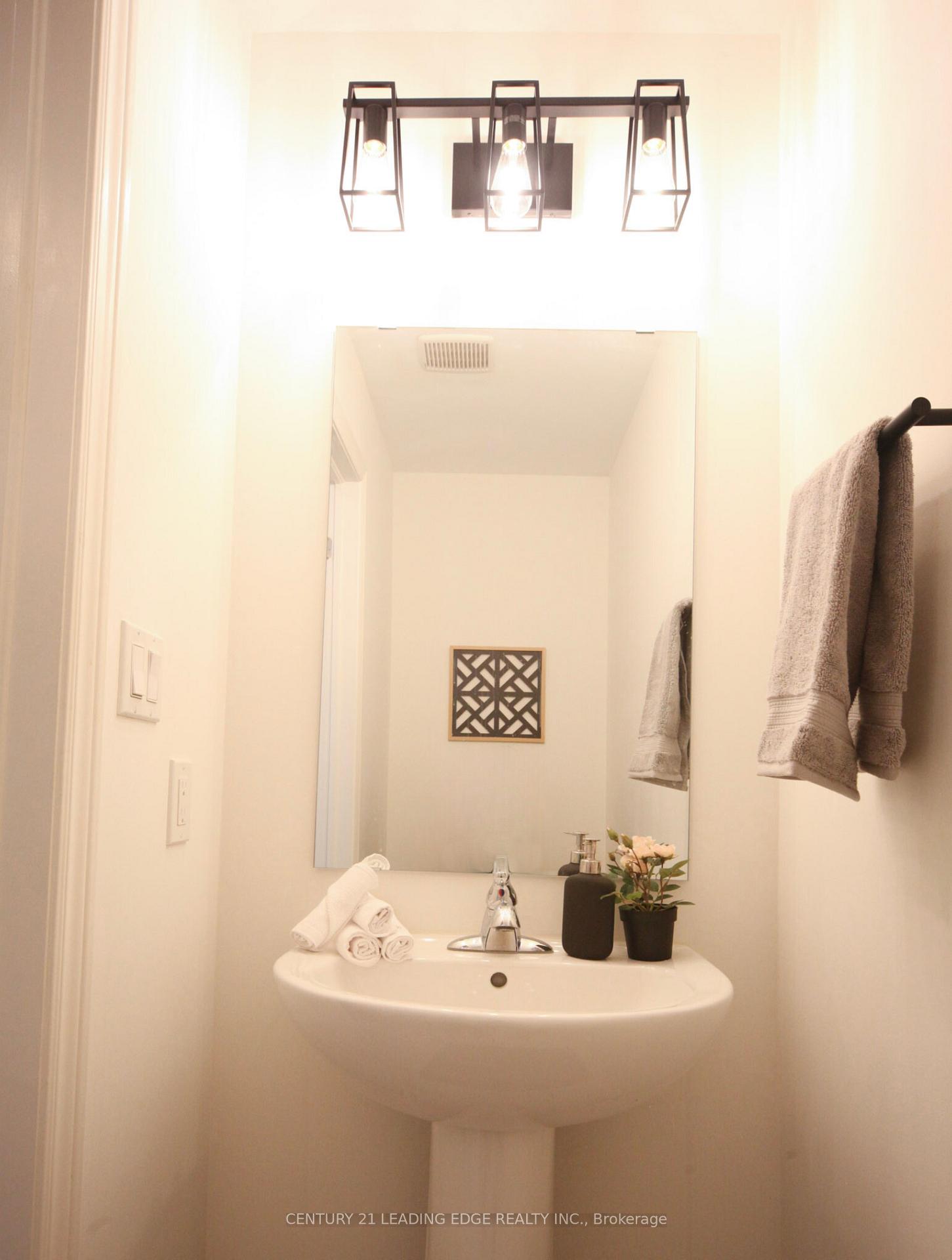 Photo 10 of Unit 38, 2570 Ladyfern Crossing, Pickering, Duffin Heights — HOMEH