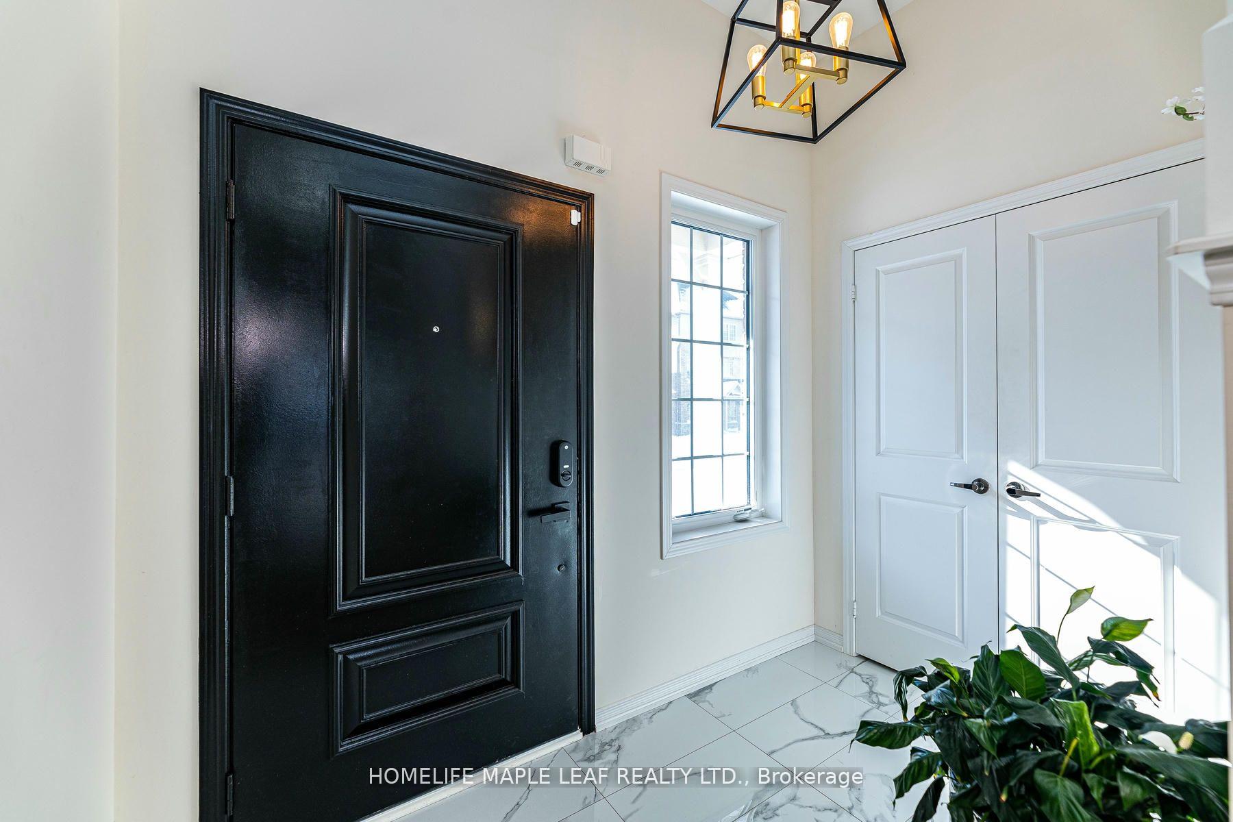 Photo 5 of 16 Mortlock Street, Ajax, Northeast Ajax — HOMEH