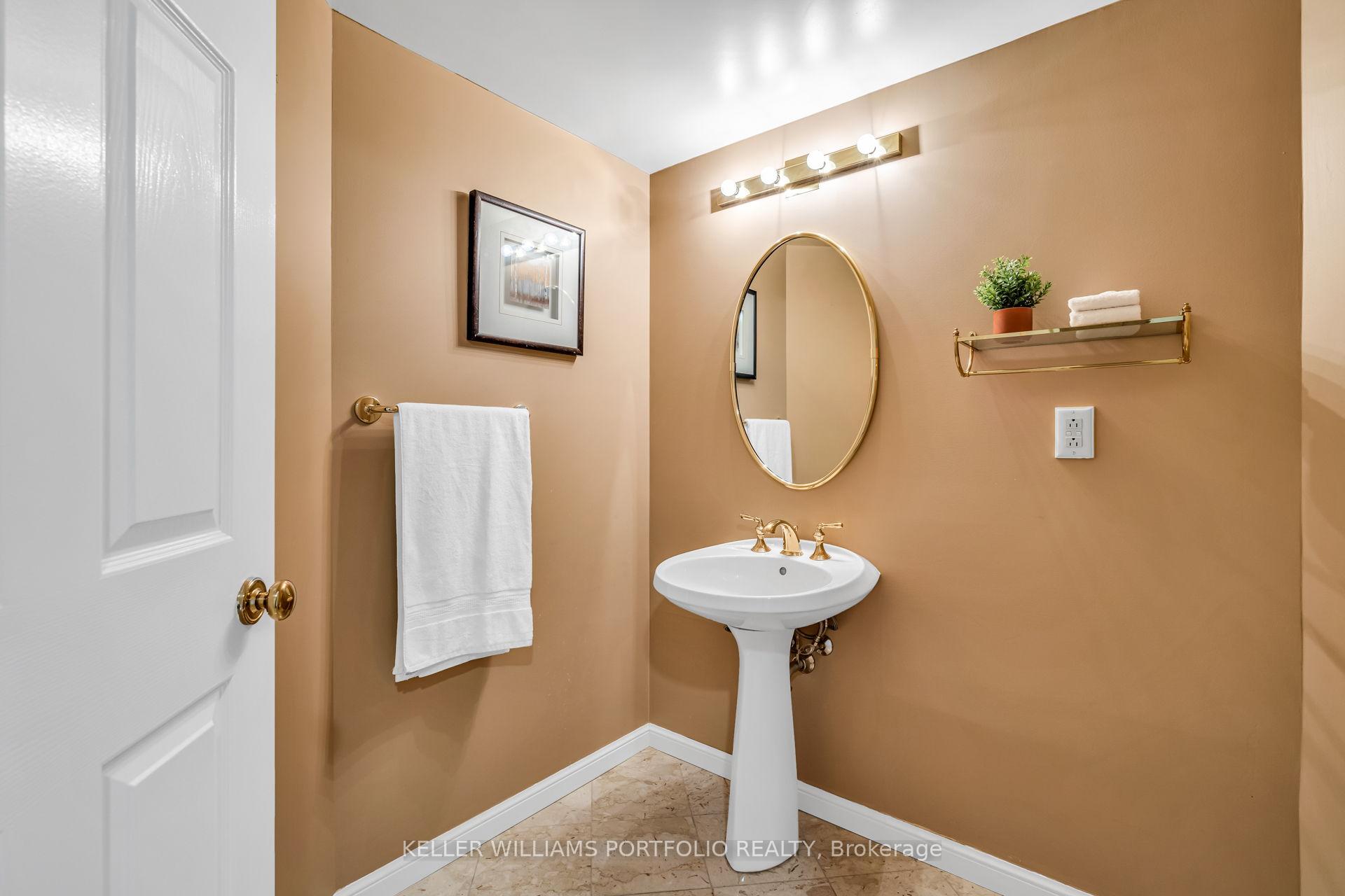 Photo 22 of Unit 708, 2900 Yonge Street, Toronto, Lawrence Park South — HOMEH