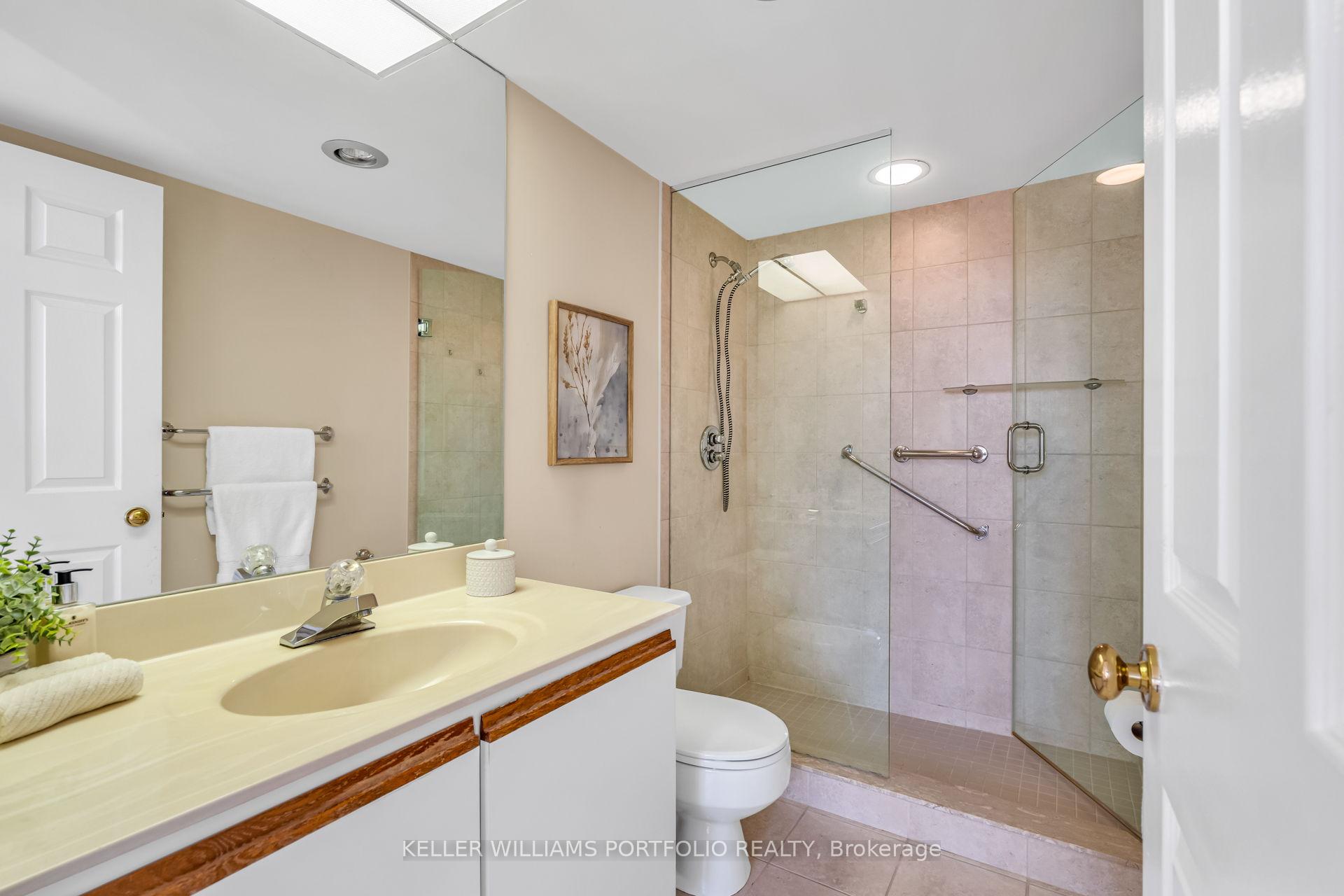Photo 33 of Unit 708, 2900 Yonge Street, Toronto, Lawrence Park South — HOMEH