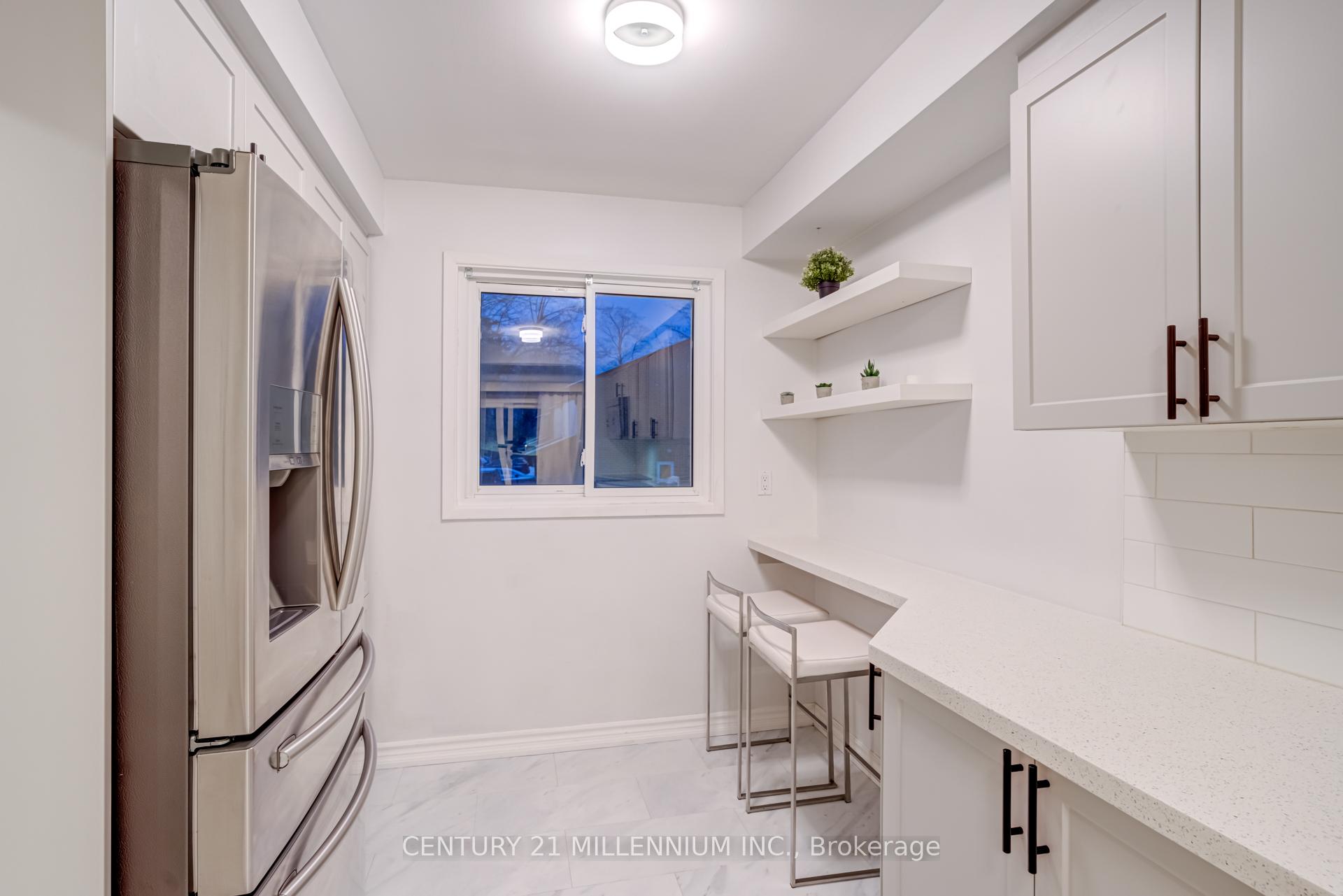 Photo 13 of Unit 37, 2 Lynden Circle, Halton Hills, Georgetown — HOMEH