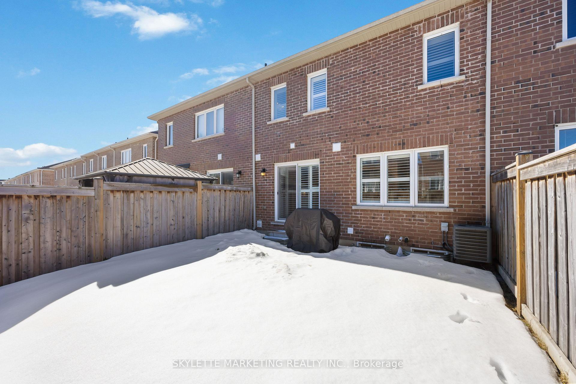 Photo 47 of 216 Payne Crescent, Aurora, Rural Aurora — HOMEH