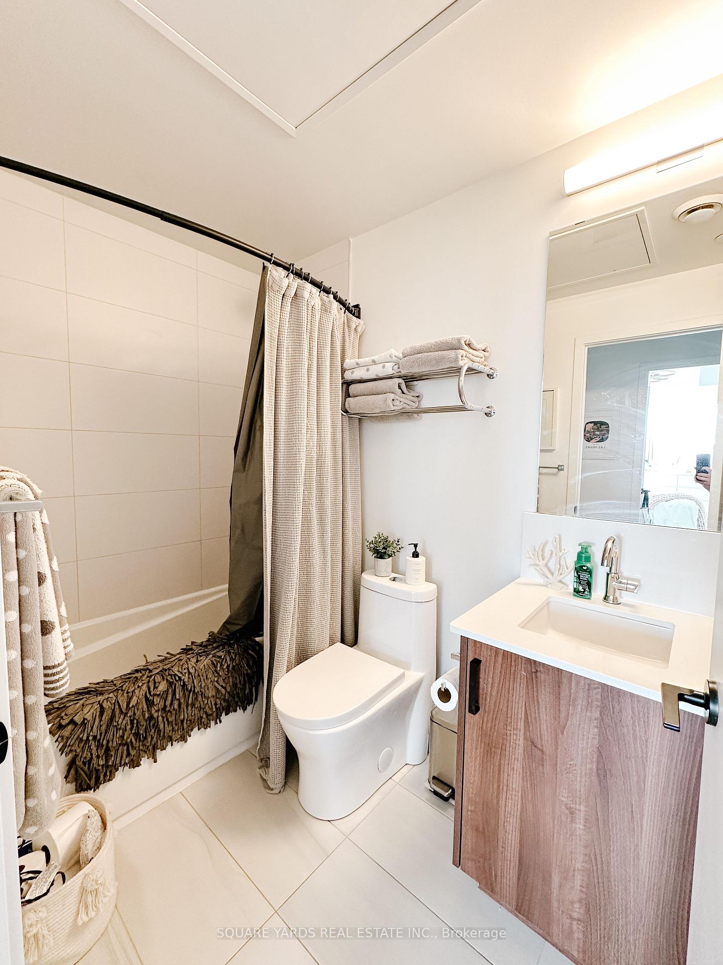 Photo 7 of Unit 419, 681 Yonge Street, Barrie, Painswick South — HOMEH