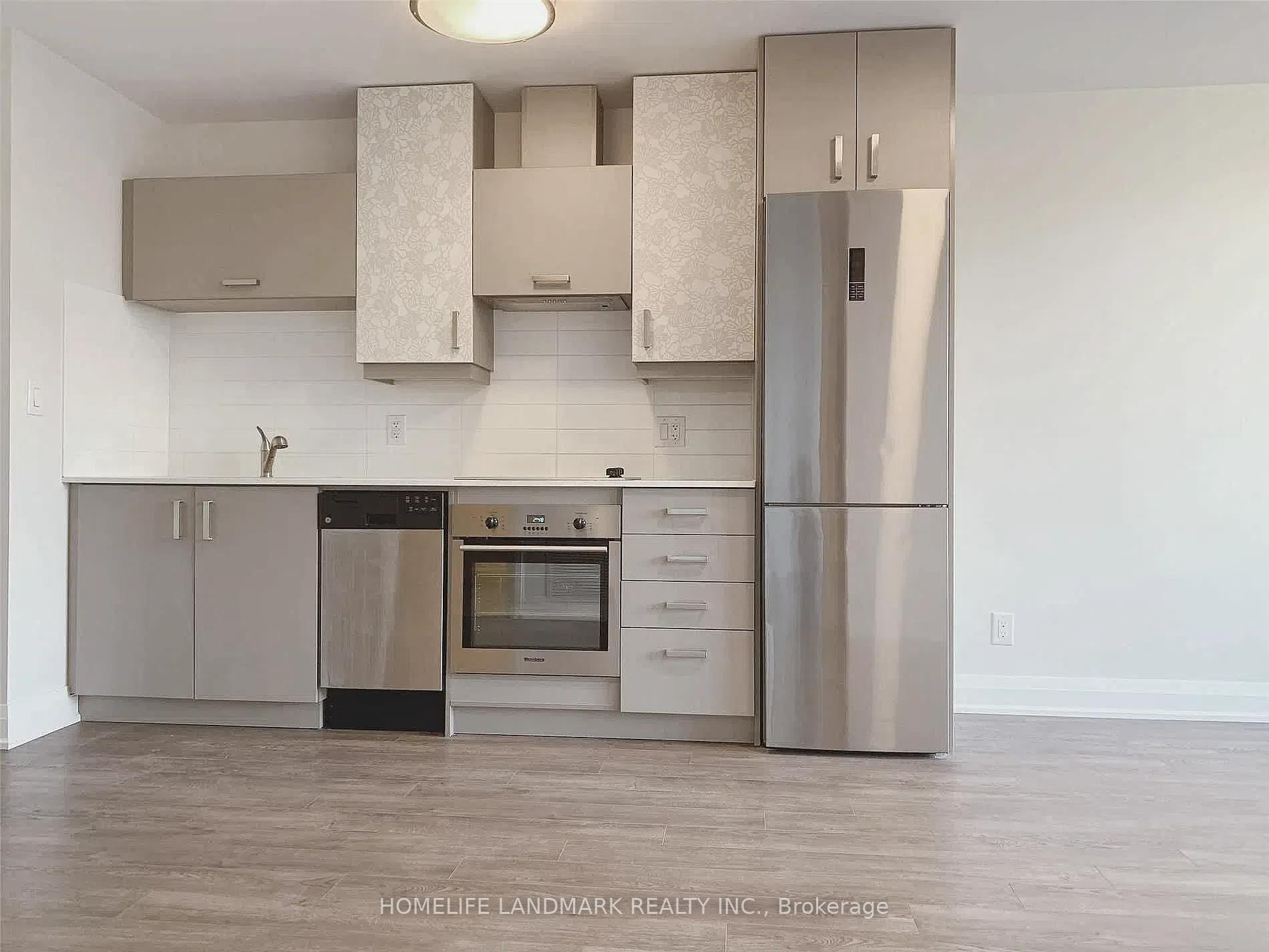 Photo 2 of Unit 827, 18 Uptown Drive, Markham, Unionville — HOMEH