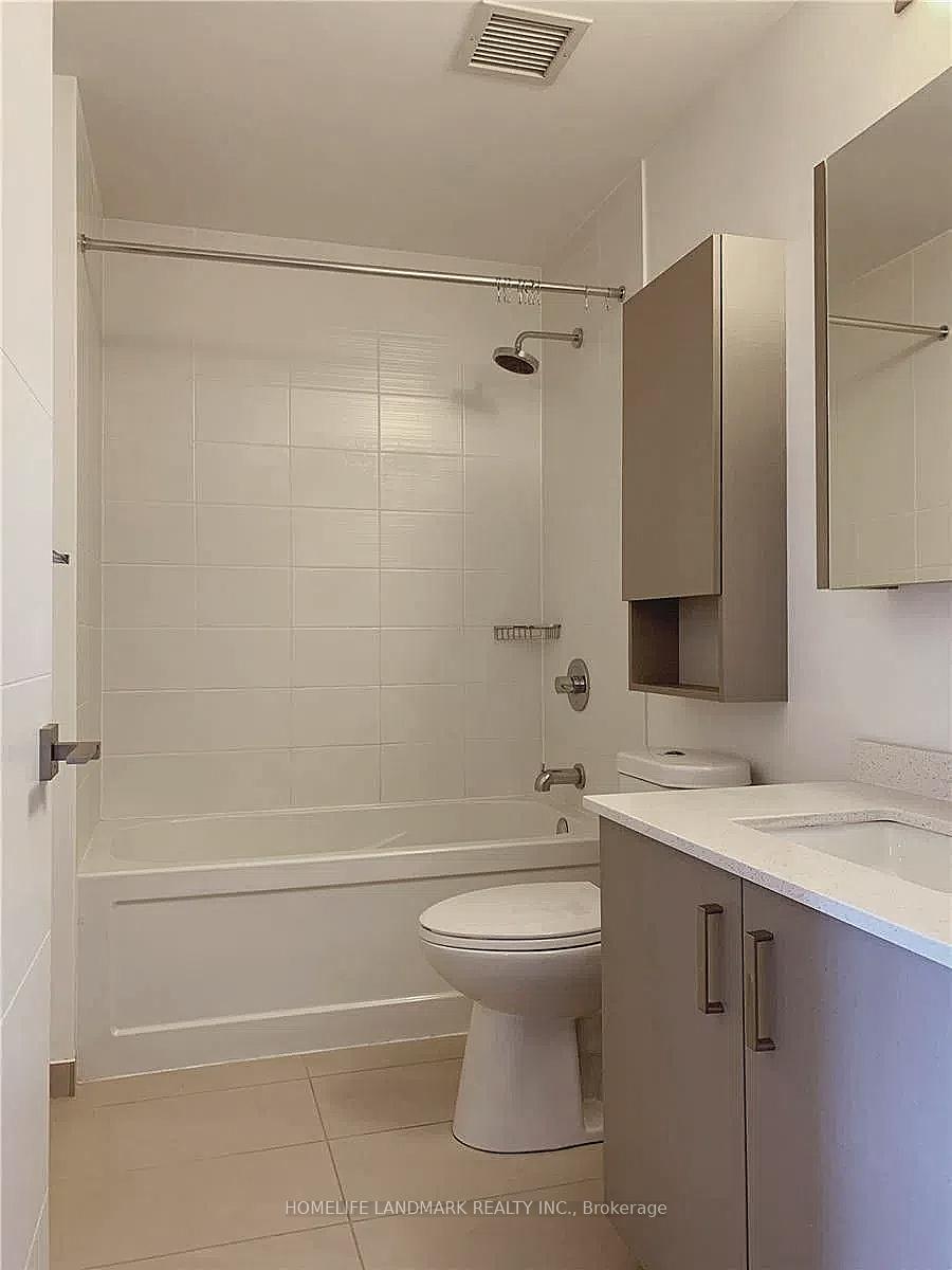 Photo 6 of Unit 827, 18 Uptown Drive, Markham, Unionville — HOMEH