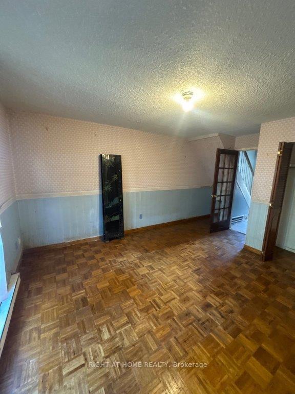 Photo 4 of Unit 5, 1209 Queen Street E, Toronto, South Riverdale — HOMEH